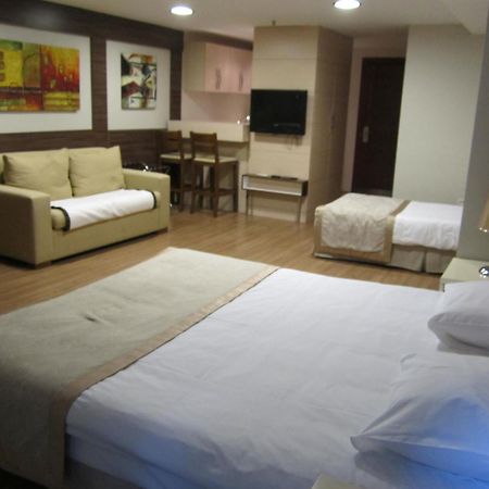 Derpa Suite Hotel Истанбул Екстериор снимка