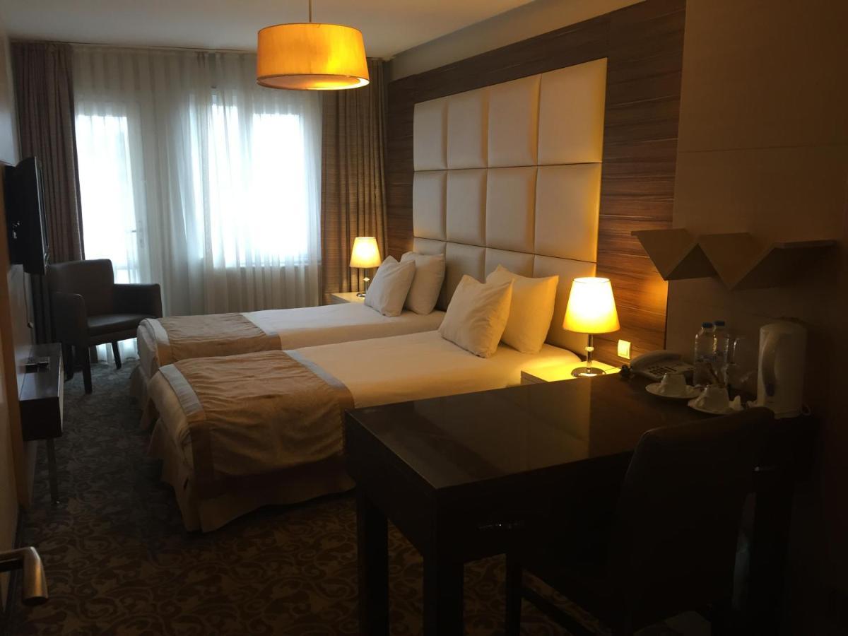 Derpa Suite Hotel Истанбул Екстериор снимка