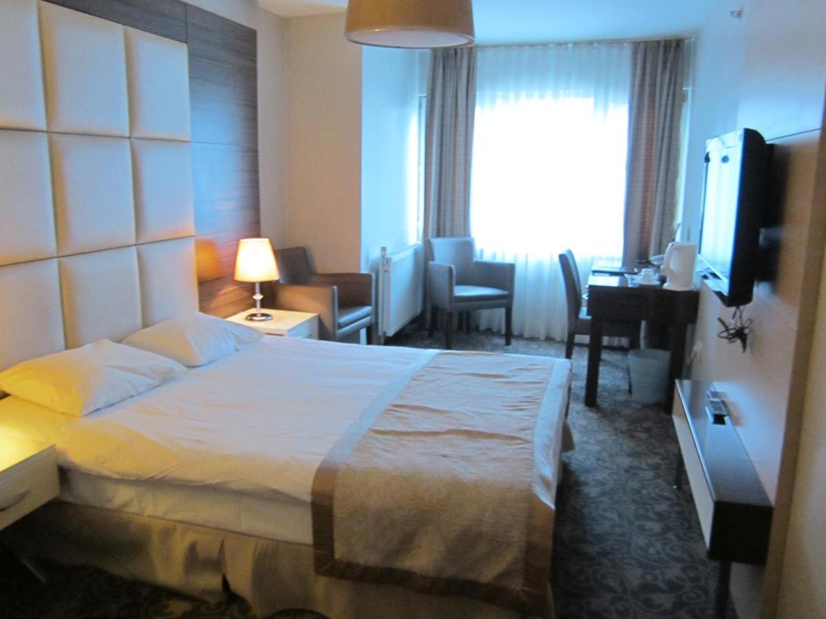 Derpa Suite Hotel Истанбул Екстериор снимка