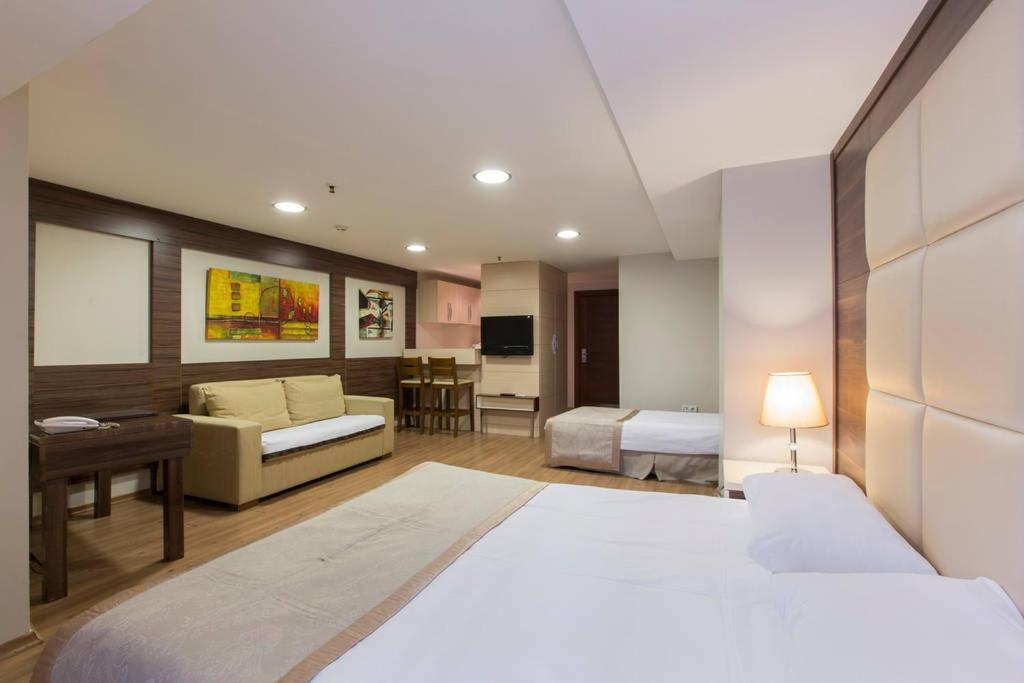 Derpa Suite Hotel Истанбул Екстериор снимка
