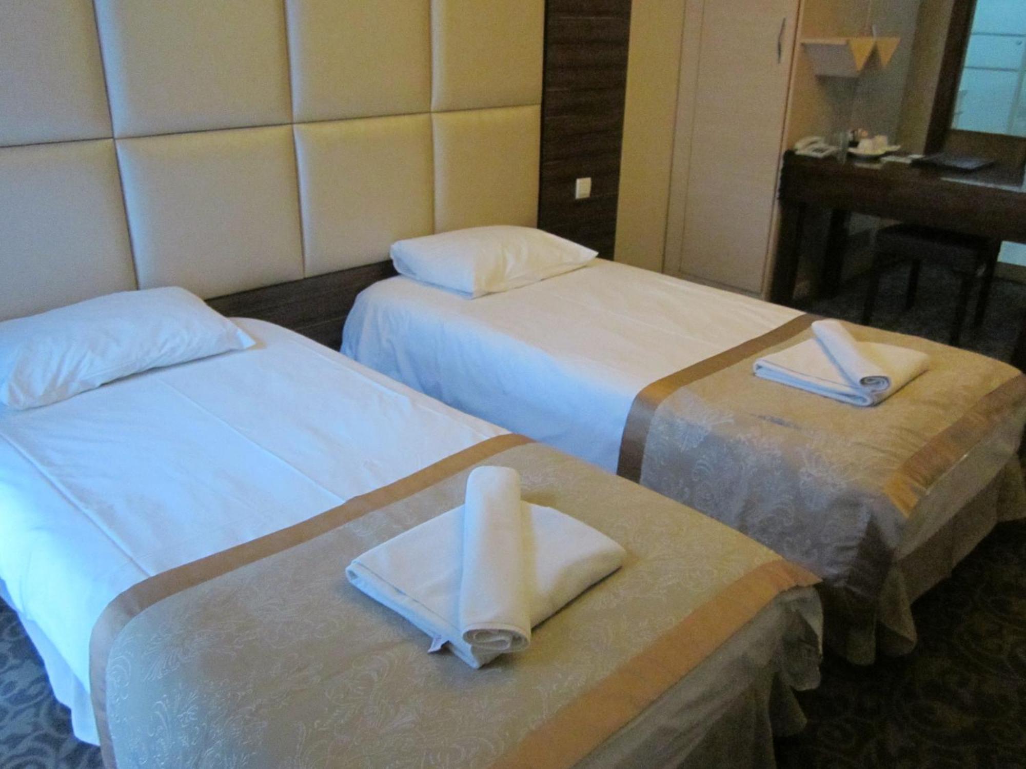Derpa Suite Hotel Истанбул Екстериор снимка