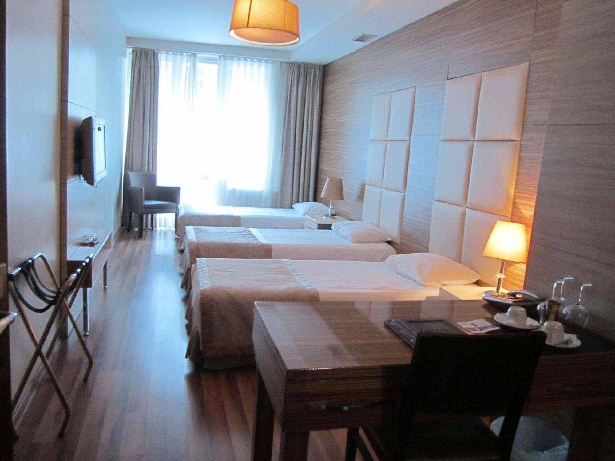 Derpa Suite Hotel Истанбул Екстериор снимка