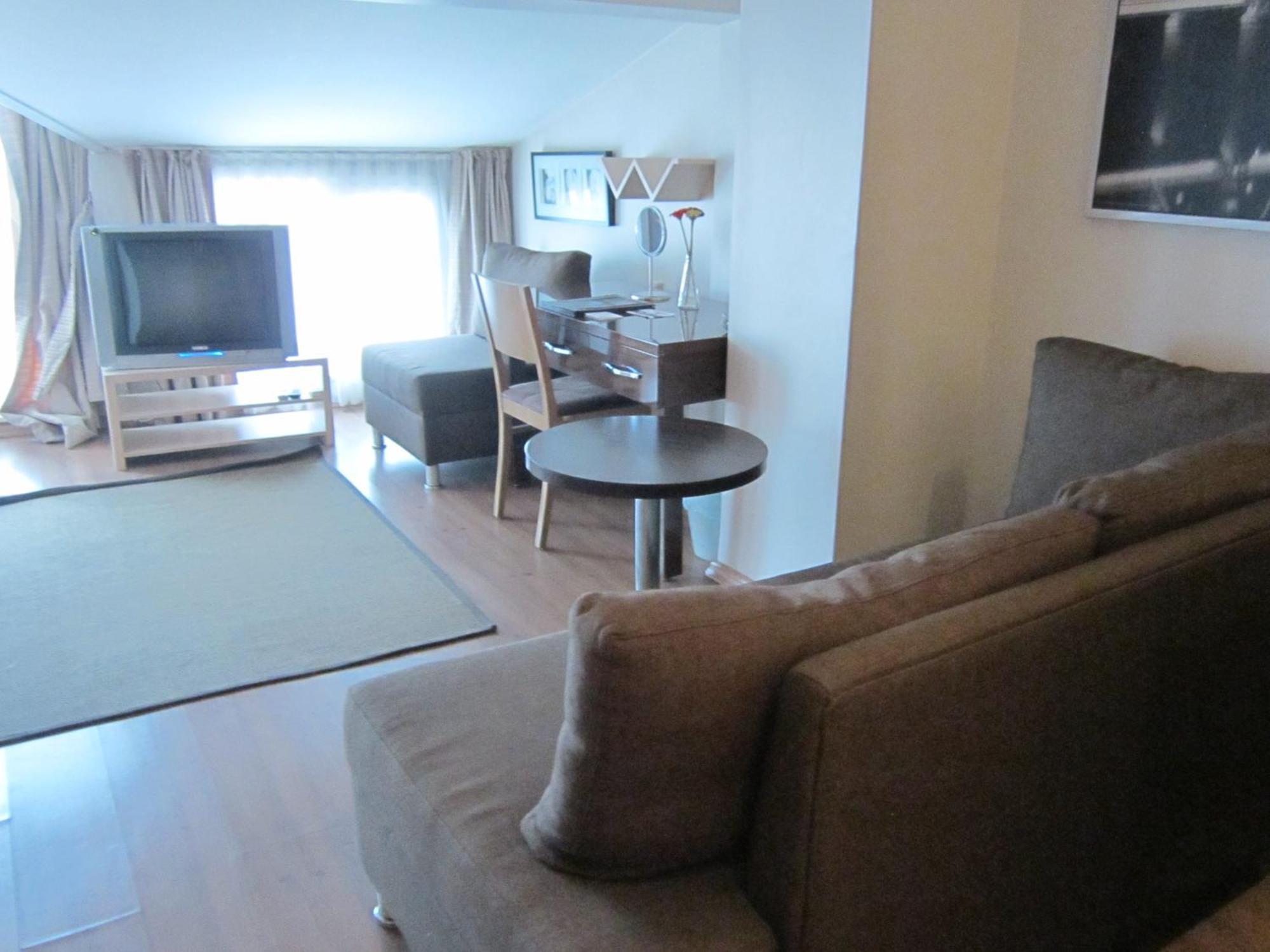 Derpa Suite Hotel Истанбул Екстериор снимка
