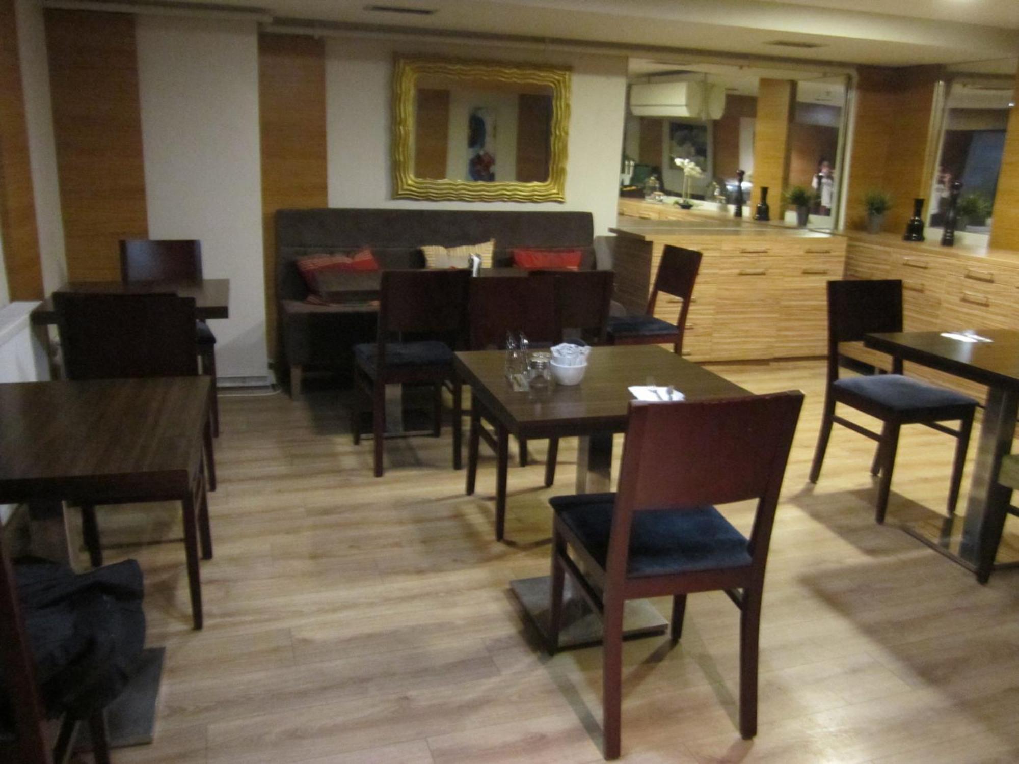 Derpa Suite Hotel Истанбул Екстериор снимка